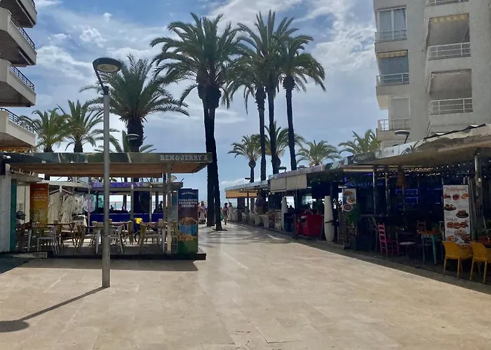 アパート Platja サロウ